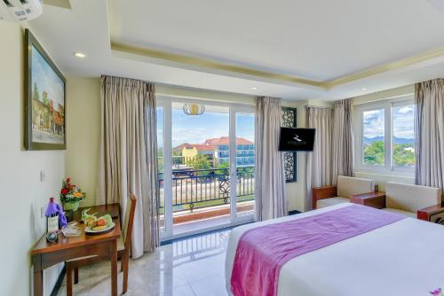 River Suites Hoi An Hotel