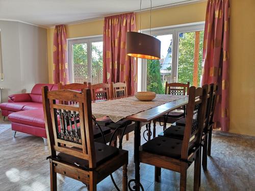 B&B Freital - Ferienhaus an der Wiederitz - Bed and Breakfast Freital