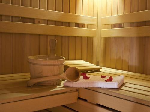 EA Hotel Crystal Palace - image 11