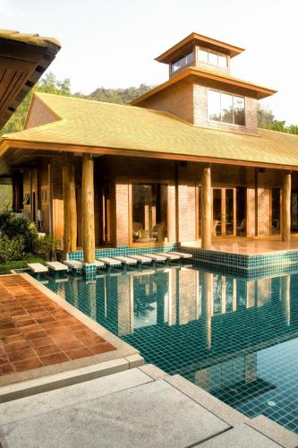 Attractions, CHAYANA RESORT near Rongphayaban Songsoem Sukkhaphap Chumchon