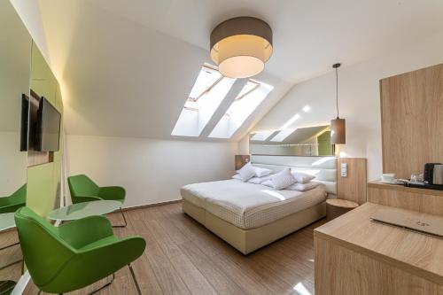 Salvator Boutique Hotel - image 11