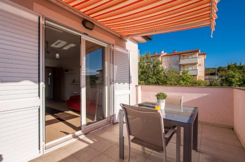  Apartment ANA in Klimno
