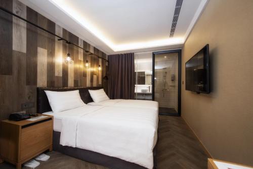 2 twin beds