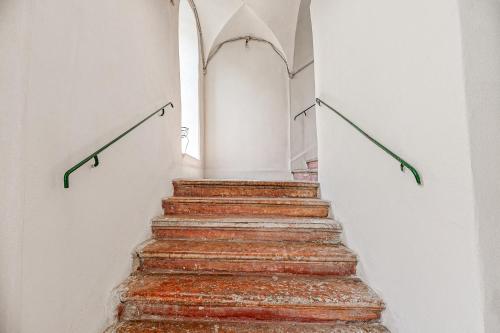 Palazzo dei Normanni Stylish Apartment - image 4
