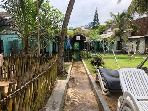 Sira's Chalets in Mirisa