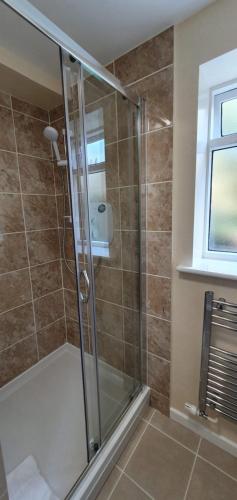 2 bedrooms, 4 beds