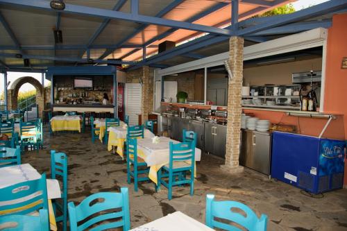 Aithrio Hotel - image 6