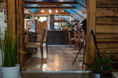 Restaurant, Taevas Kulalistemaja in Voru