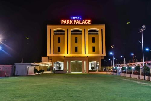 . Park Palace