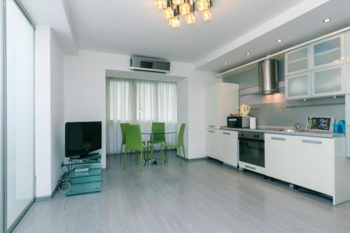 Alex Apartments on Lva Tolstogo - image 7