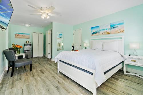 Hollywood Beachside Boutique Suite