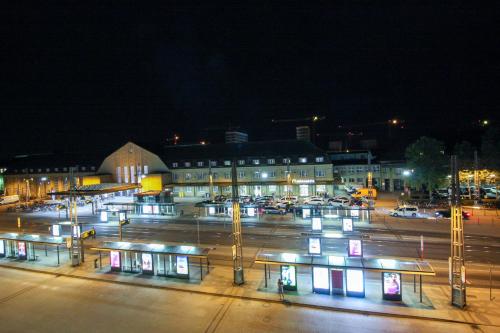 #centralstation #130qm Hauptbahnhof #netflix, Karlsruhe (zdjęcie 3)