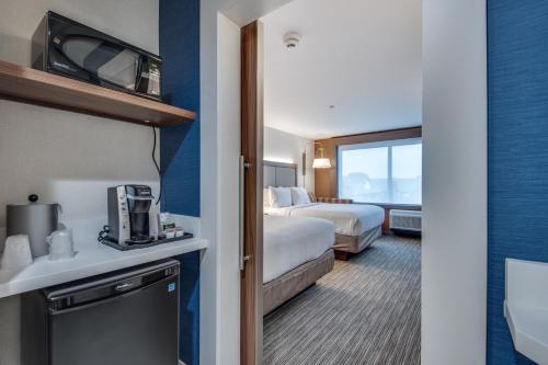 Holiday Inn Express & Suites Dallas North - Addison, an IHG Hotel in Addison, USA