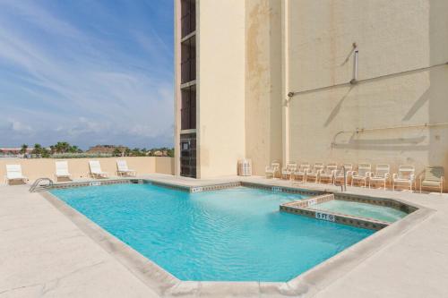 Inverness Condominiums by Padre Island Rentals - image 6