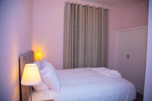 Carmel House - image 10