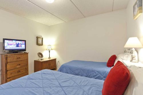 Beach View Condominiums by Padre Island Rentals - image 3