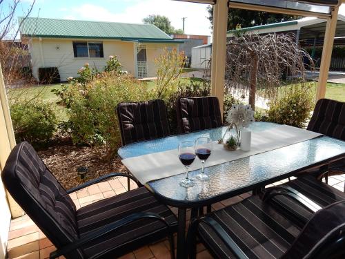 Holiday home by the beach in St Helens