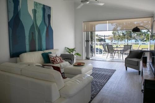 Lazy Days 2 by Stay Noosa