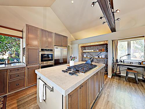 Sonoma Valley Vineyard Estate - image 12