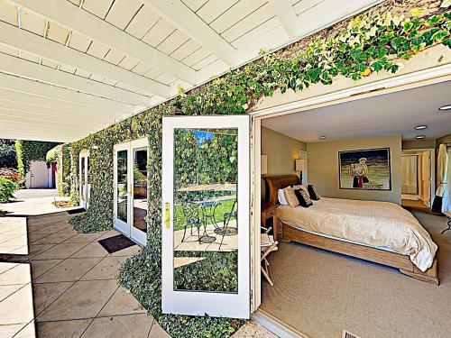 Sonoma Valley Vineyard Estate - image 13
