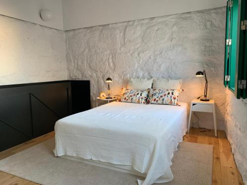  Covelo House in Porto