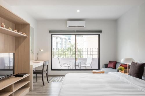 room detail thumbnail 0