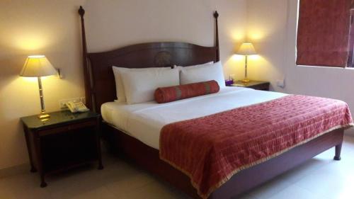 The Lalit Traveller Khajuraho in Khajuraho