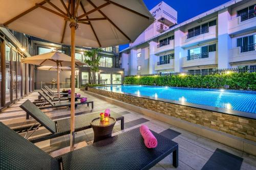 Swimming pool, PLAAI Prime Hotel Rayong near Strawberry Town