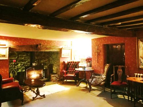 Glyn Isa Country House B&B and self catering Lodge - image 3