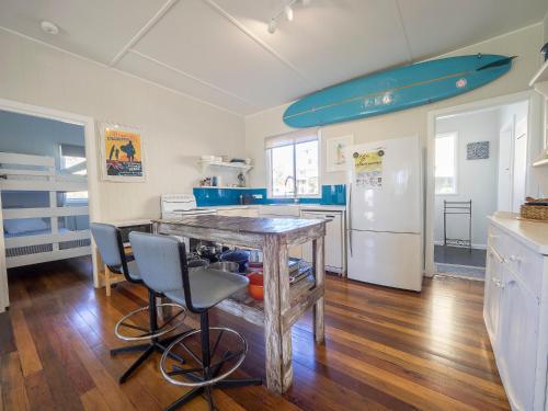 Konyha, Tallowood beachfront cottage in Bonny Hills