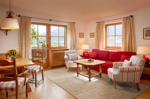 2 bedrooms, 3 beds