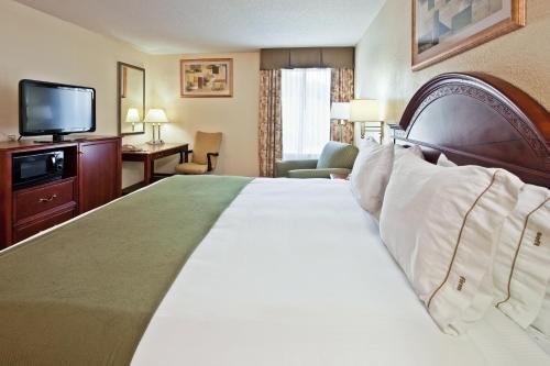 Holiday Inn Express Hotel & Suites Kimball an IHG Hotel - image 2