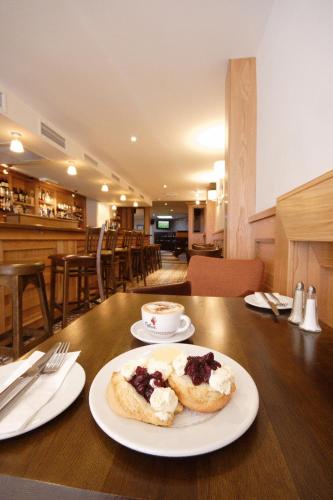 מסעדה, Coachmans Townhouse Hotel in קנמרה