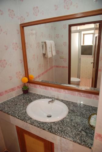 Well-appointed bathrooms