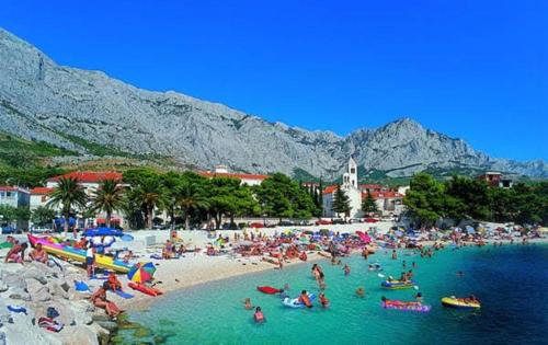  Rooms Centar Baška Voda in Baška Voda