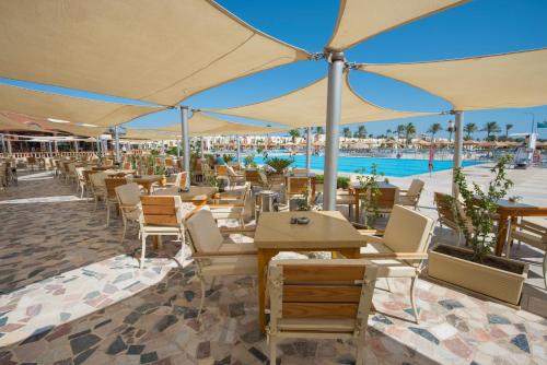 Bar/salonek, Sunrise Royal Makadi Resort in Hurghada