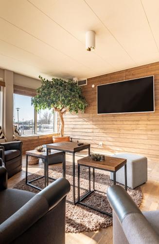 Sure Hotel by Best Western Dahls - image 13