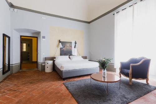 The Artists' Palace Florence near Akadémiai Képtár