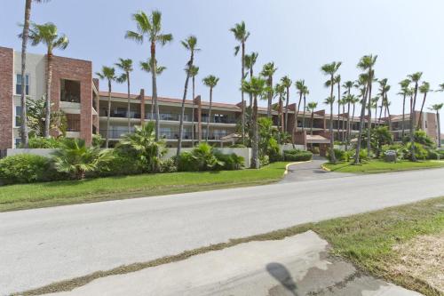 Villa Del Sol Condominium 304 - image 2