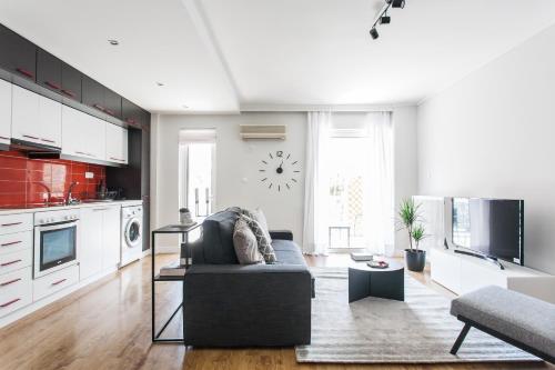  Bright 1BD Apartment with balcony in Chalandri by UPSTREET in Athen