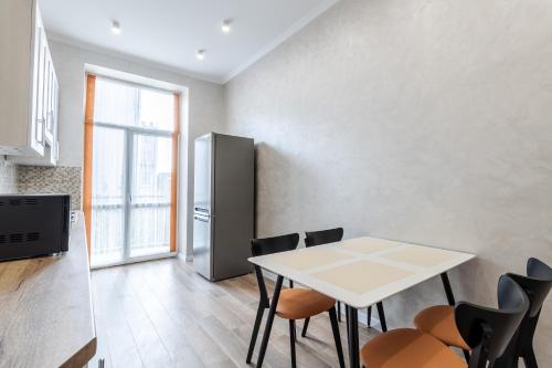 Inshi Apartment on Liberty Avenue 2
