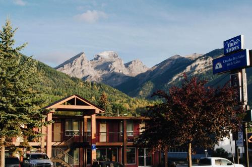 Canadas Best Value Inn and Suites Fernie - Accommodation