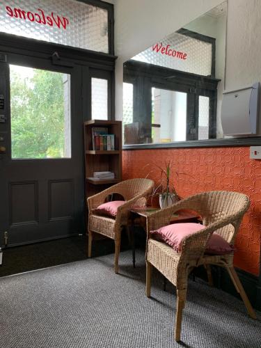 Manchester Stay Hotel - Free Parking - Longsight
