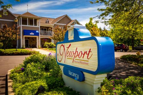 Newport Resort - Accommodation - Egg Harbor