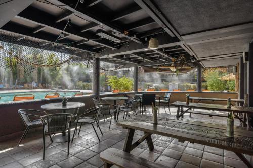 Létesítmények, Caliente Tropics Hotel in Palm Springs South