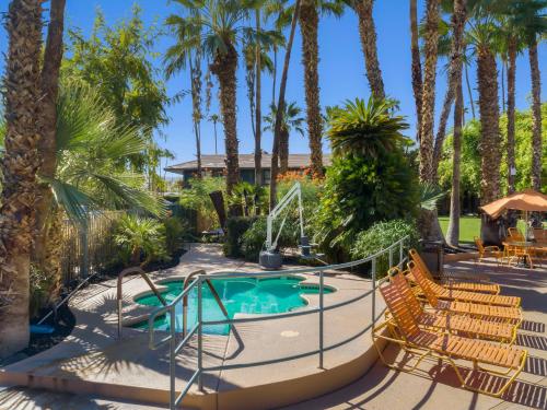 Caliente Tropics Resort Hotel