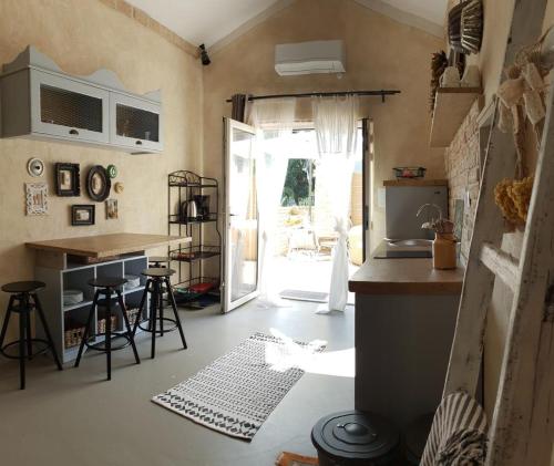 Apartments with a parking space Ika Opatija - 17890 - image 2