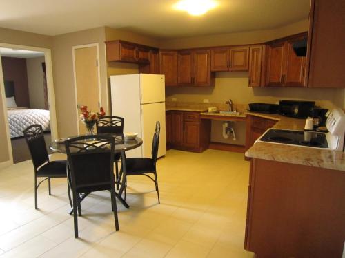 Létesítmények, Red Carpet Inn and Suites Monmouth JCT in South Brunswick
