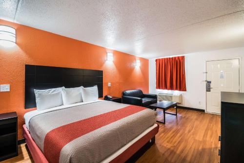 Motel 6-Houston, TX - Brookhollow in Houston, USA