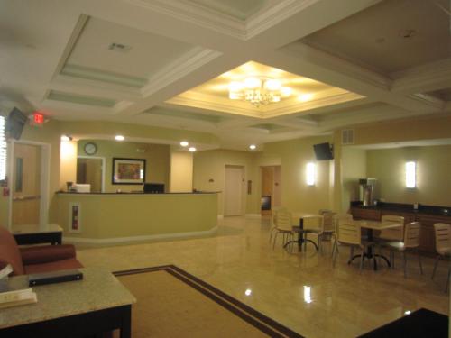 Előcsarnok, Red Carpet Inn and Suites Monmouth JCT in South Brunswick